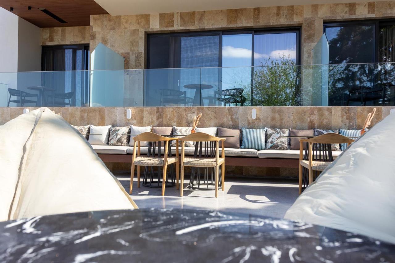 Acro Upscale Residences Corinth Exterior photo